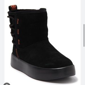UGG BOOM WOMEN ANKLE BOOT